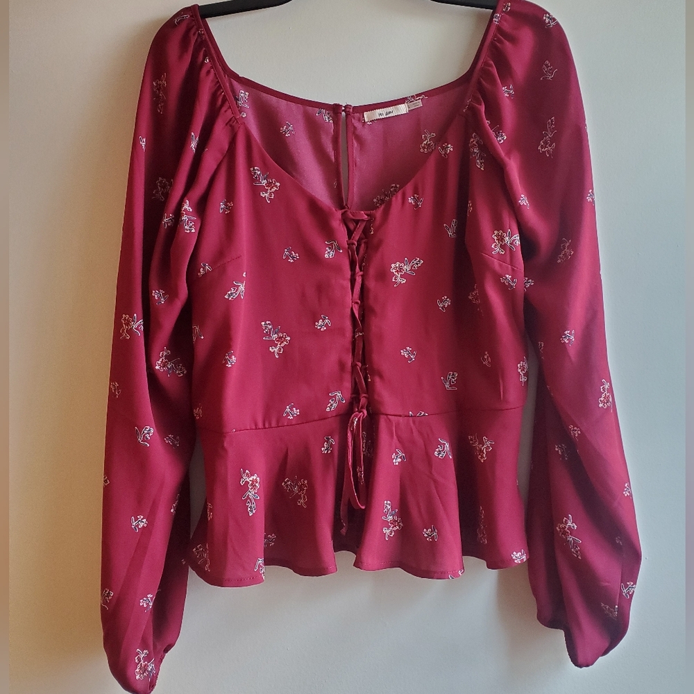 Francesca's Mi Ami Red Floral Blouse Bodice Front Size Large